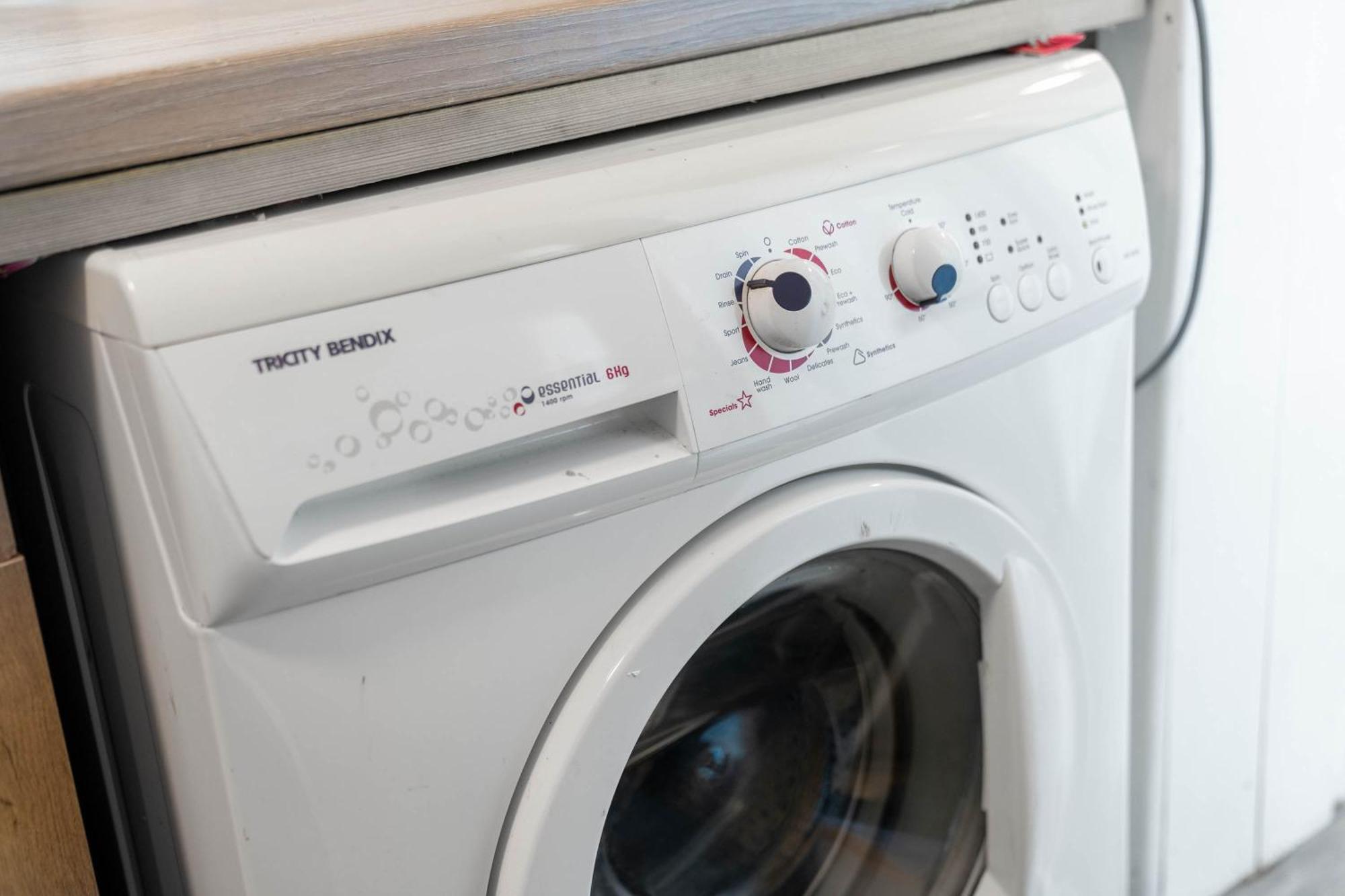Three Bedroom House - Garden - Parking - Wifi - Netflix - Rated - 11t Birmingam
